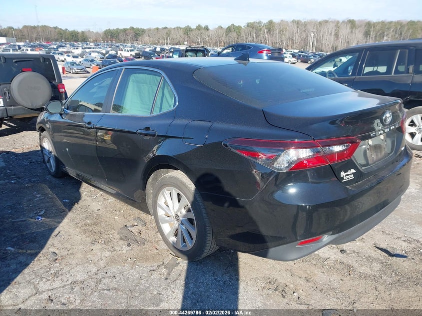 2024 Toyota Camry Le