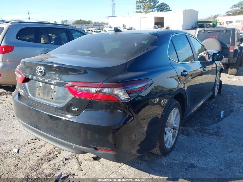 2024 Toyota Camry Le