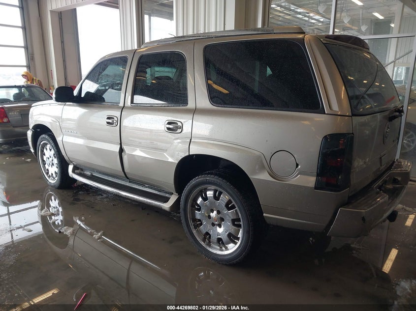 2002 Cadillac Escalade Standard