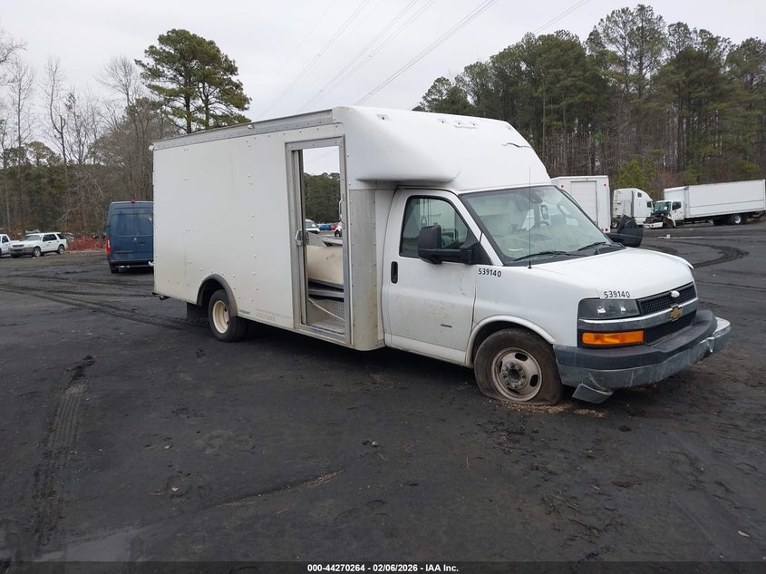 2022 CHEVROLET EXPRESS CUTAWAY WORK VAN