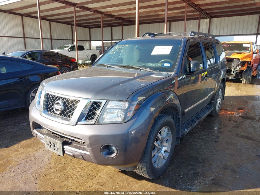 2010 Nissan Pathfinder Le