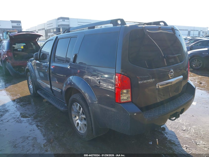 2010 Nissan Pathfinder Le