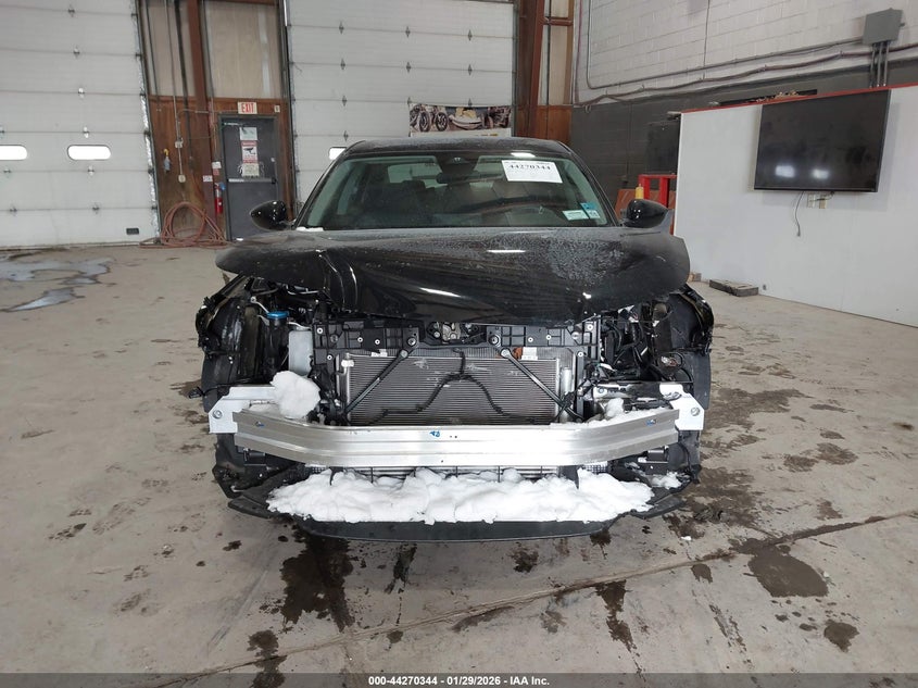 VIN 1HGCY1F2XRA085068 2024 HONDA ACCORD LX