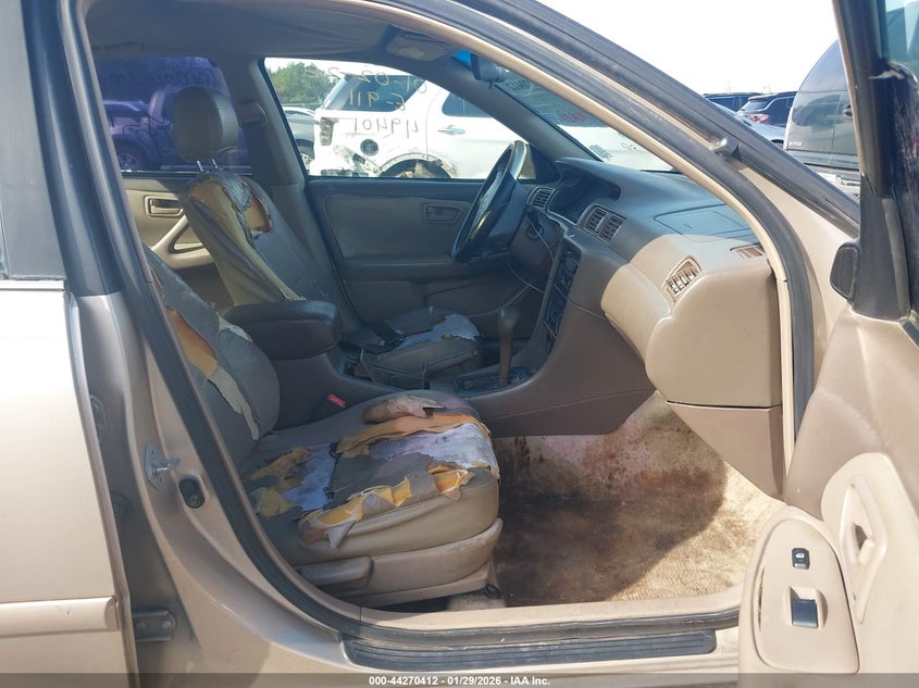 2000 Toyota Camry Le