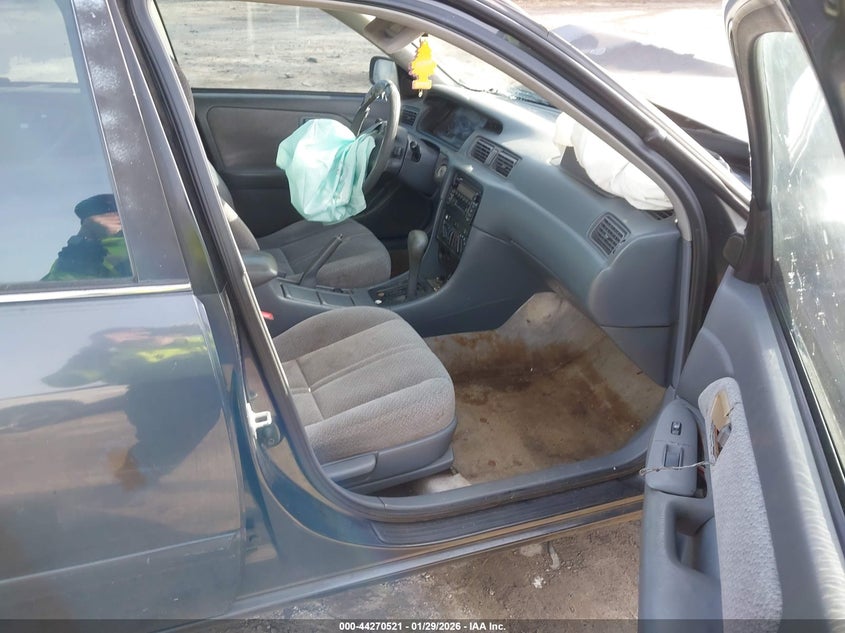 2000 Toyota Camry Le