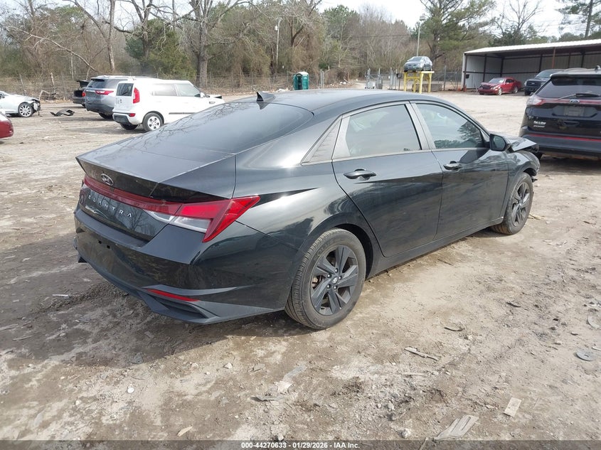 2022 Hyundai Elantra Sel