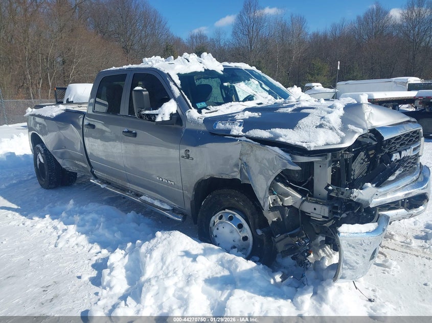2020 Ram 3500 Tradesman 4X4 8' Box