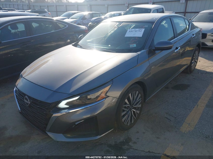 2023 Nissan Altima Sv Fwd