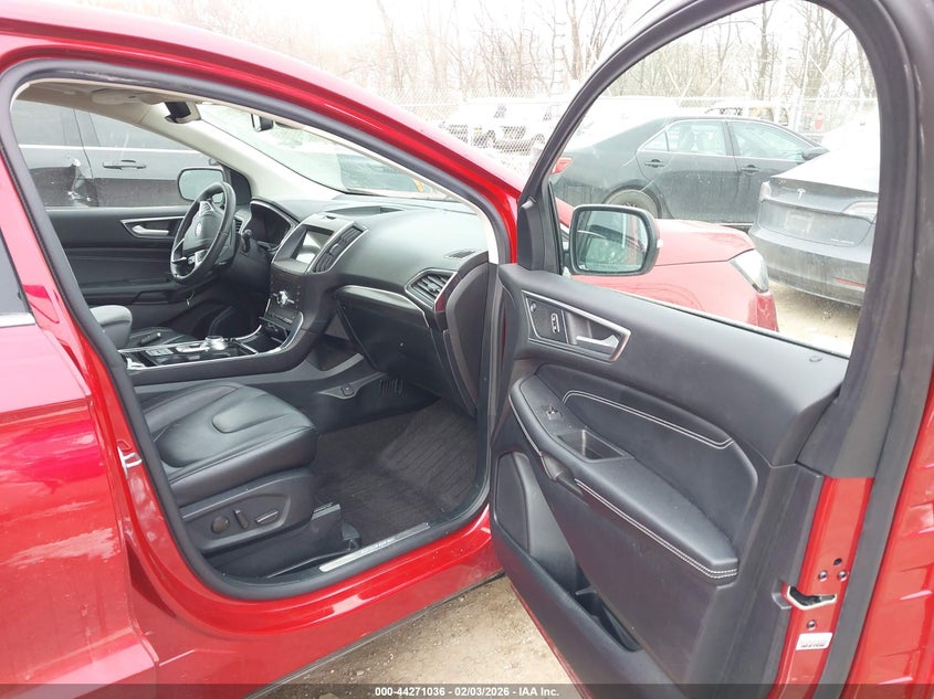 2020 Ford Edge Titanium