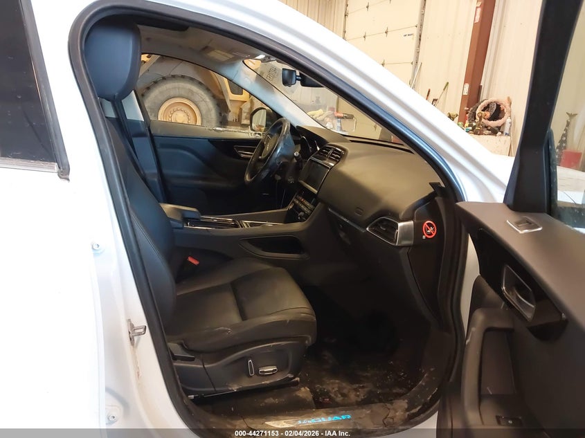 2019 Jaguar F-Pace 25T Premium