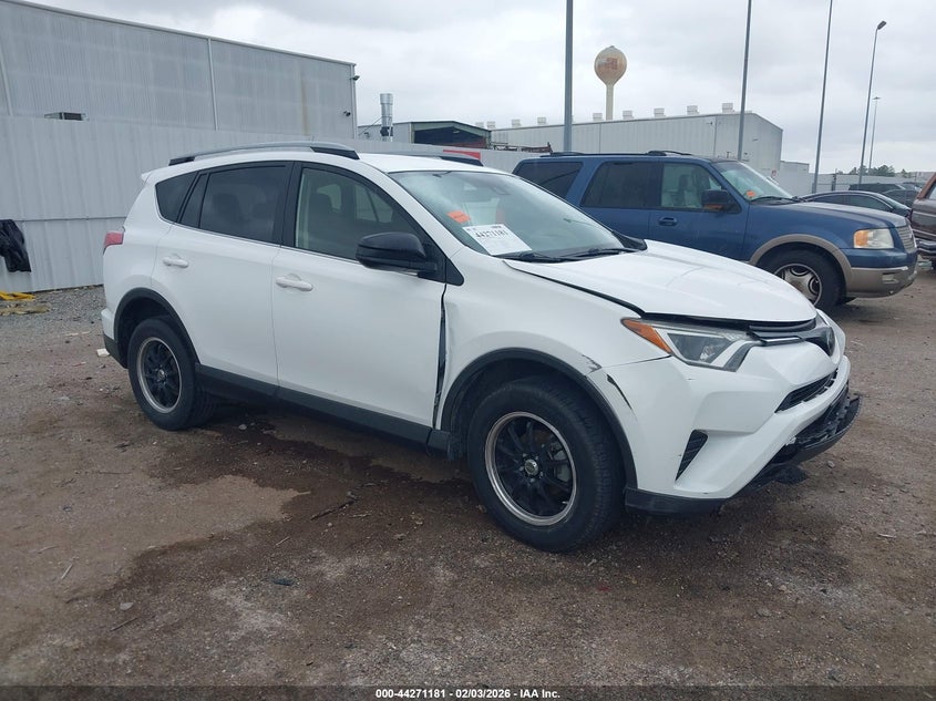 2018 TOYOTA RAV4 LE