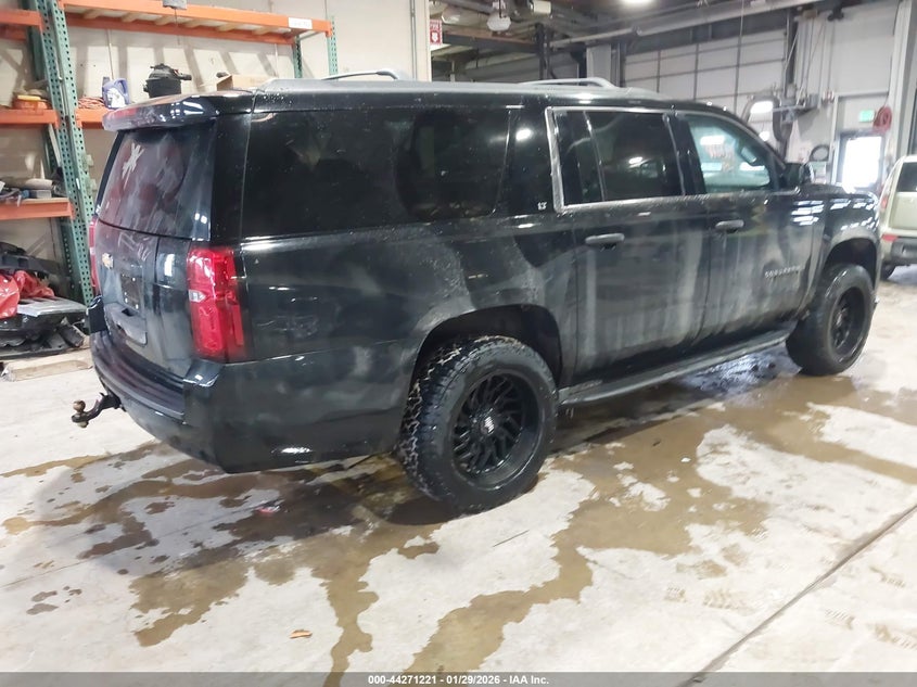 2017 Chevrolet Suburban Lt