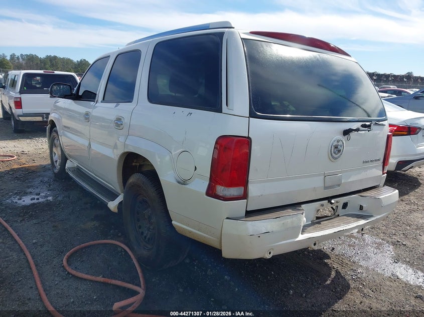 2004 Cadillac Escalade Standard