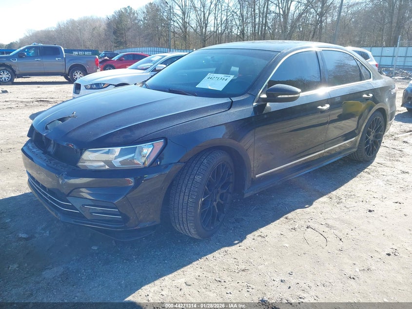 2016 Volkswagen Passat 1.8T R-Line