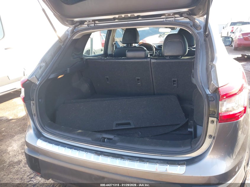 2022 Nissan Rogue Sport Sv Fwd Xtronic Cvt VIN: JN1BJ1BV0NW582130 Lot: 44271315