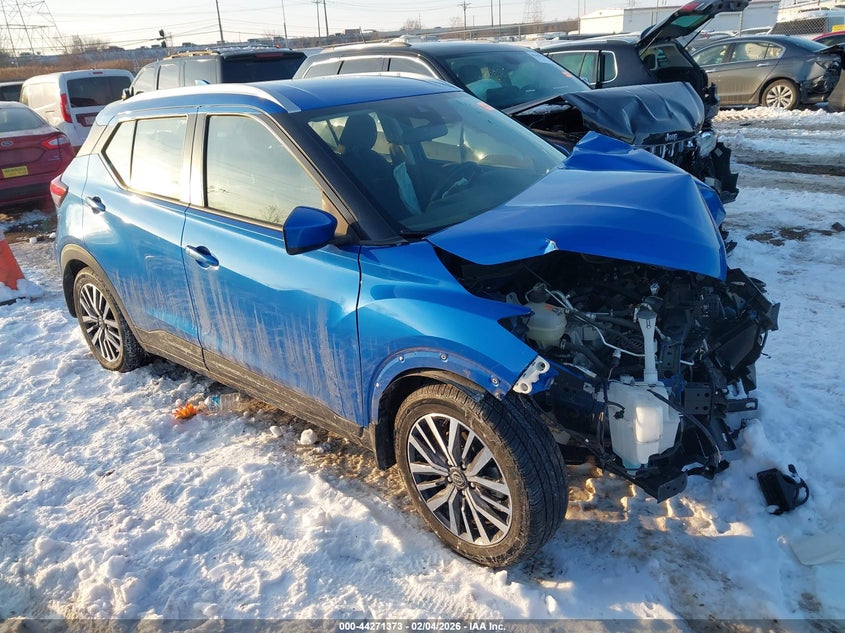 2022 Nissan Kicks Sv Xtronic Cvt