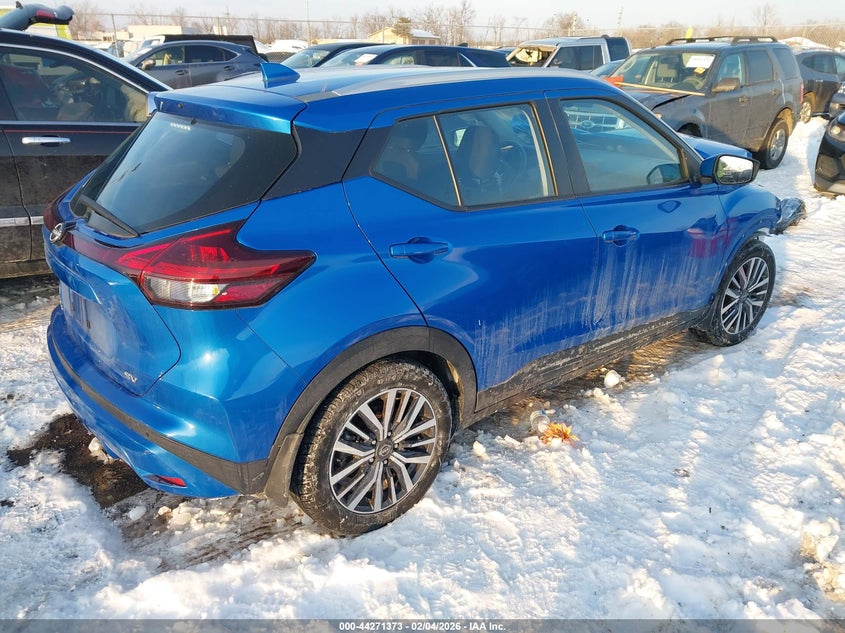 2022 Nissan Kicks Sv Xtronic Cvt