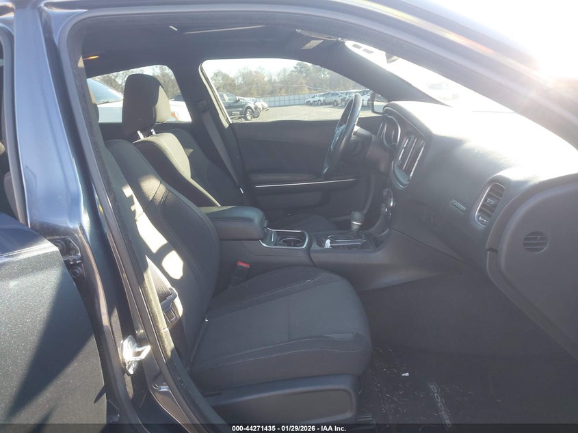 2017 Dodge Charger Sxt Rwd