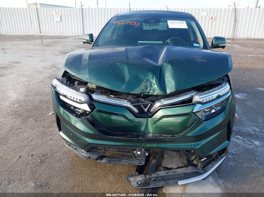 VIN: RLLV1AEB3RH008472 2024 VINFAST VF 8 ECO