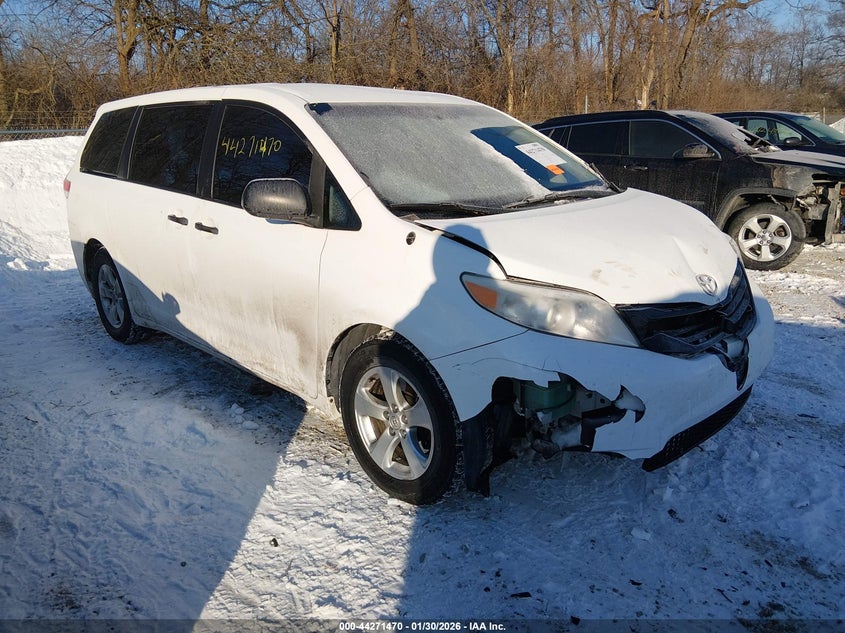 2013 Toyota Sienna L V6 7 Passenger