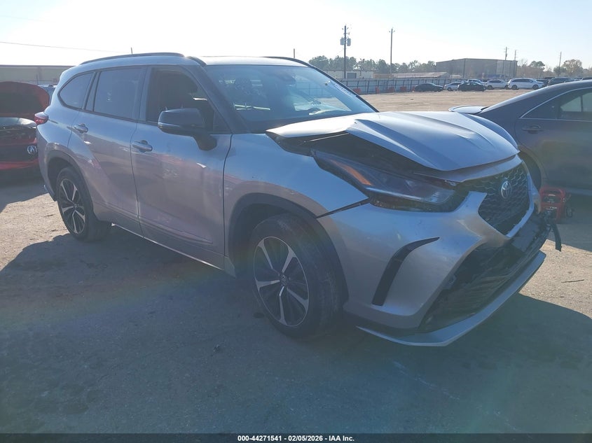 2021 Toyota Highlander Xse