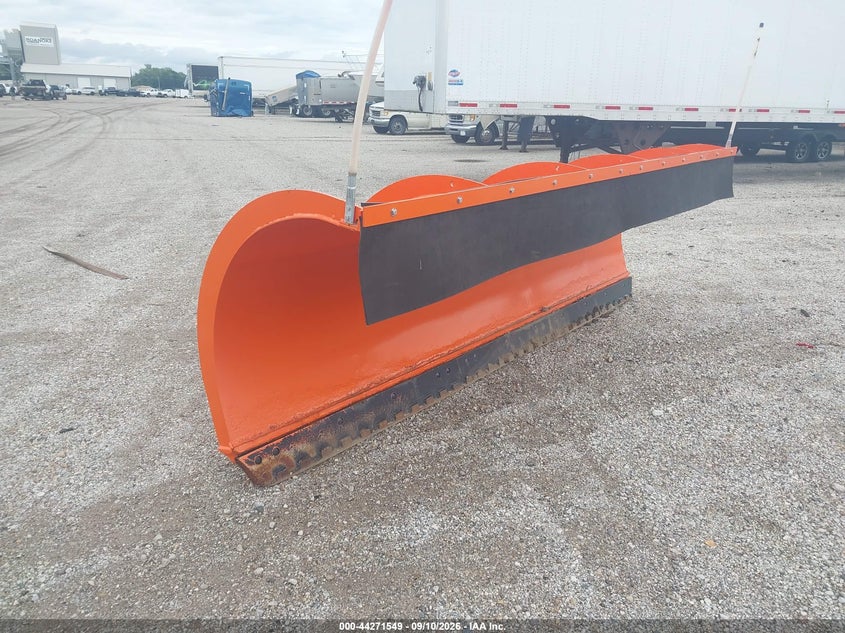 2007 * HENKE SNOW PLOW auction photo 3