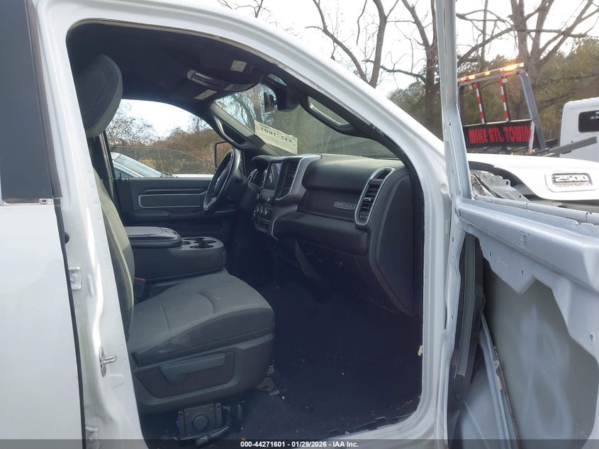 2023 Ram 2500 Big Horn 4X4 6'4 Box