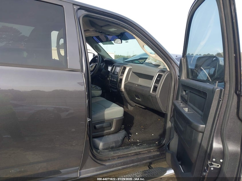 2017 Ram 1500 Express 4X2 5'7 Box