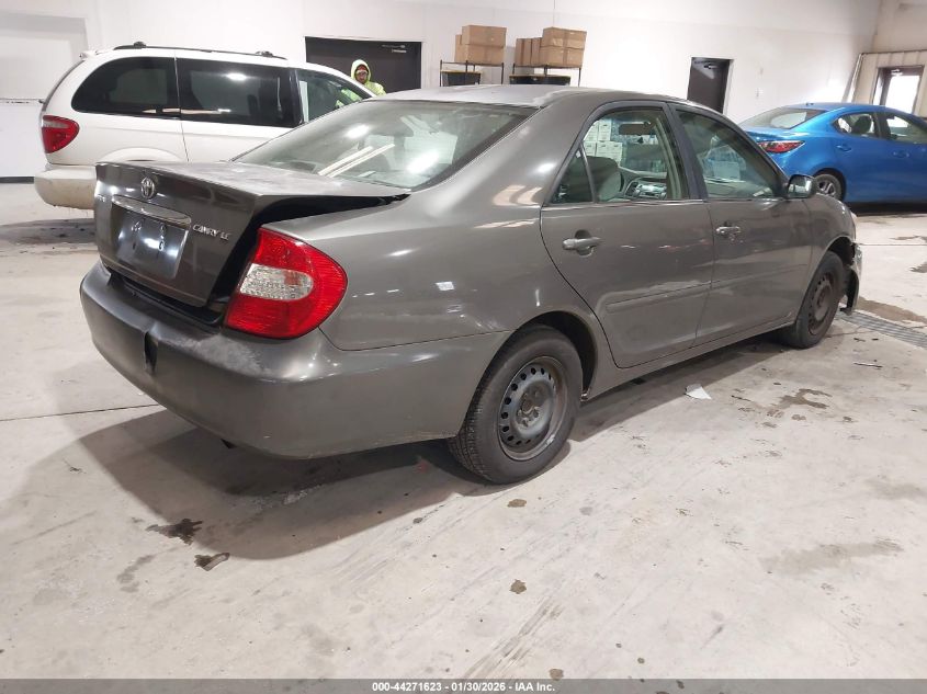 2004 Toyota Camry Le