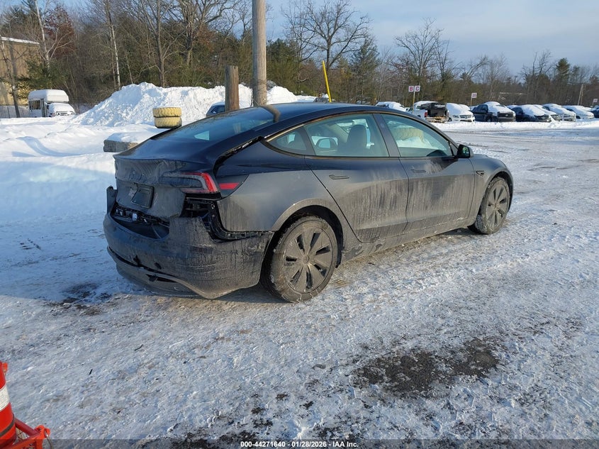 2025 Tesla Model 3 Long Range Rear-Wheel Drive/Standard Rear-Wheel Drive