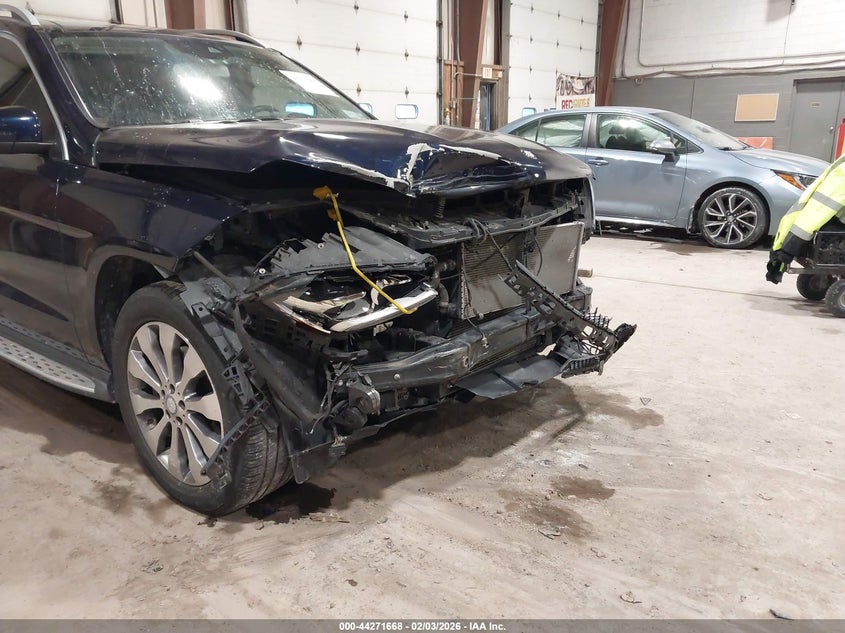 VIN 4JGDF6EE0HA820863 2017 MERCEDES-BENZ GLS 450 4MATIC