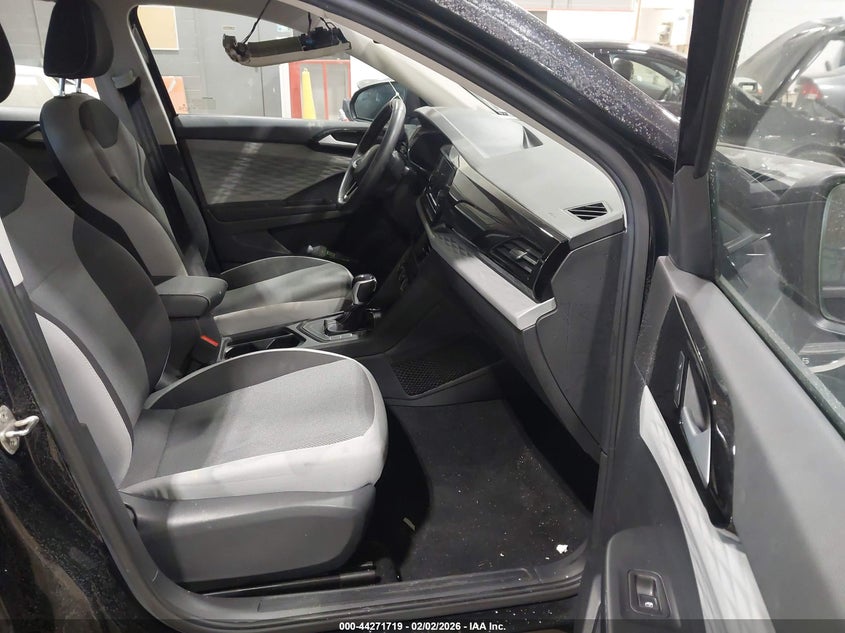 2022 Volkswagen Taos 1.5T S