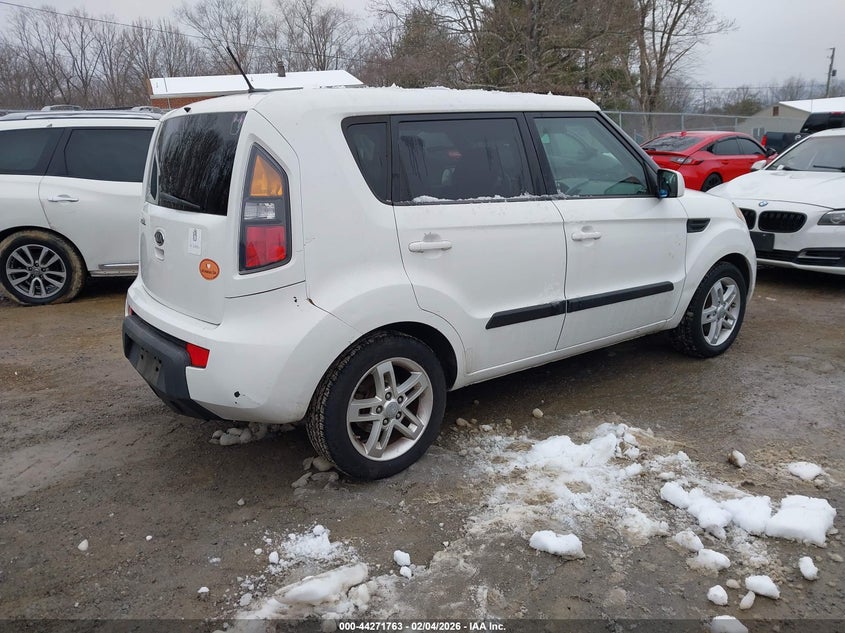 2011 Kia Soul +