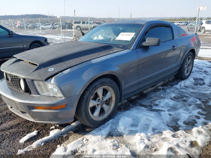 2007 Ford Mustang V6 Deluxe/V6 Premium