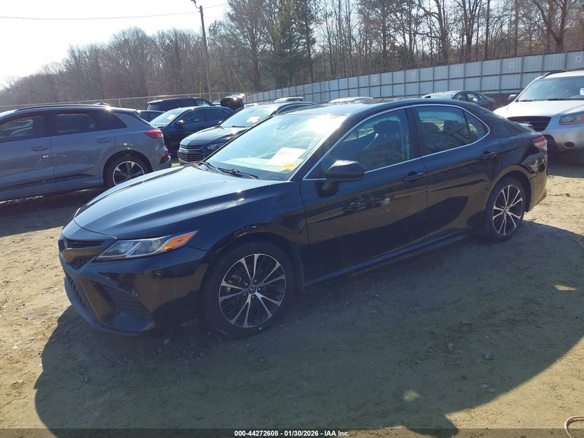 2020 Toyota Camry Se