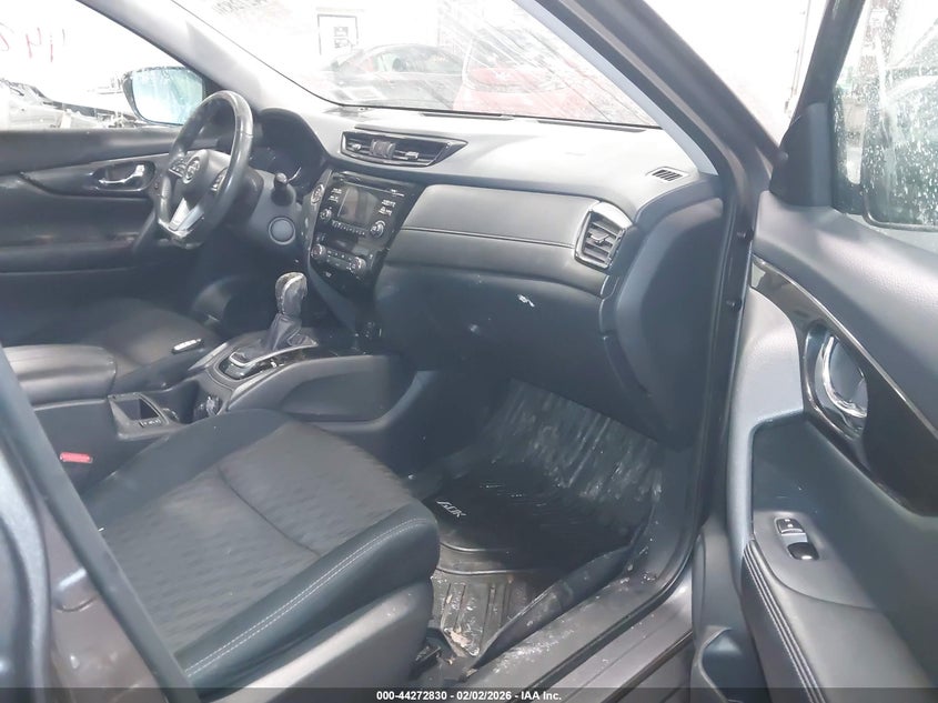 2017 Nissan Rogue Sv