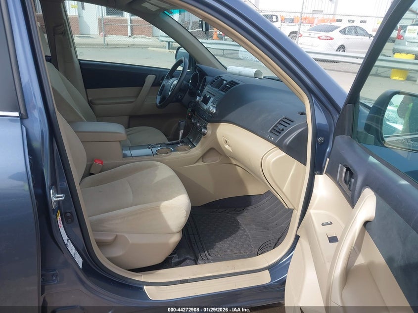 2011 Toyota Highlander Base V6