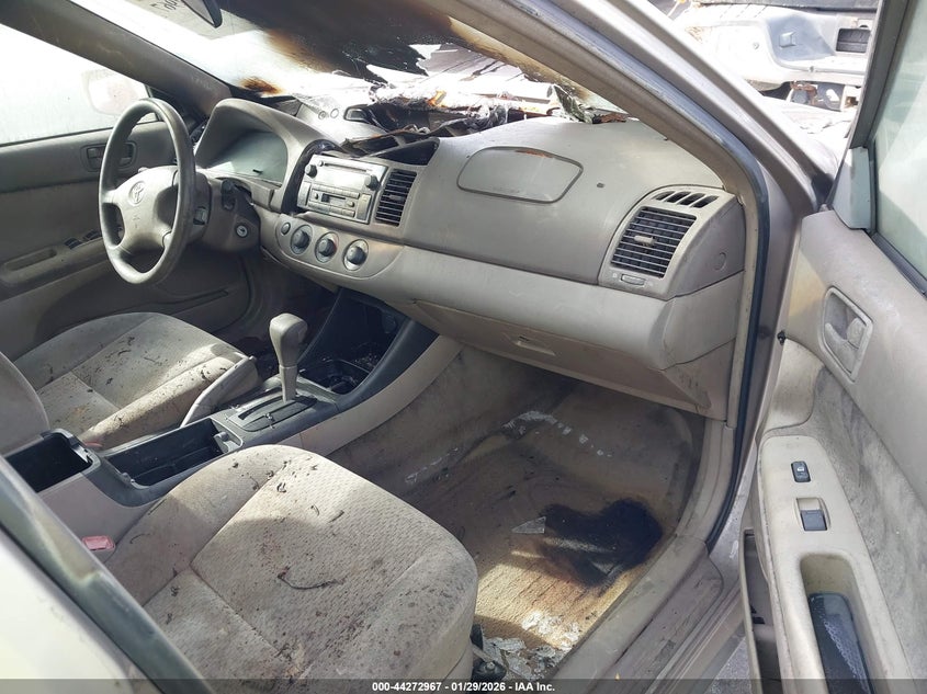 2004 Toyota Camry Le