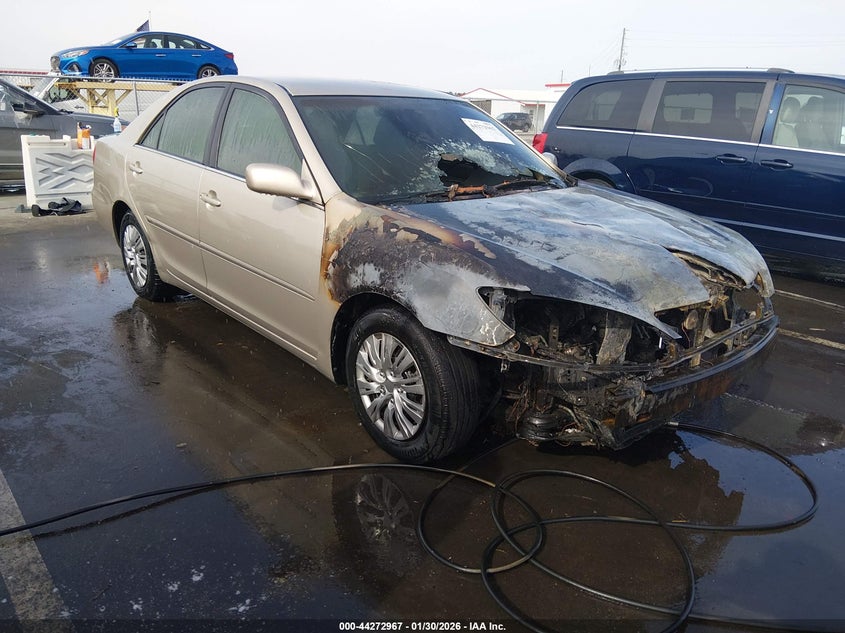 2004 Toyota Camry Le