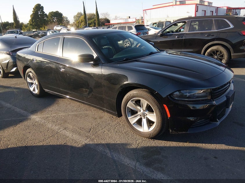 2016 DODGE CHARGER SXT