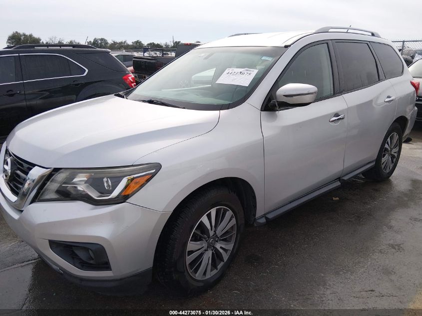 2017 Nissan Pathfinder Sv