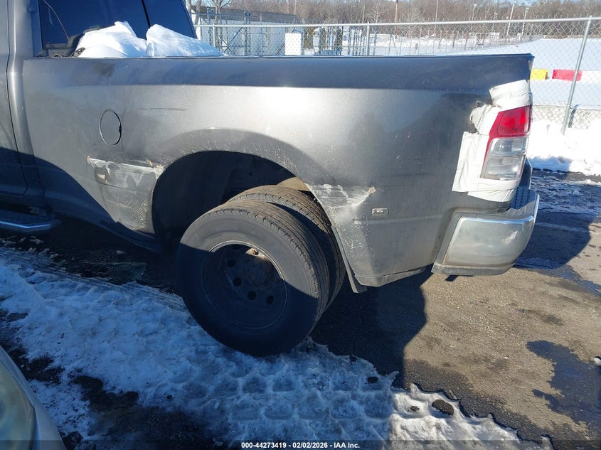 2022 Ram 3500 Ram Tradesman 4X4 8' Box grey Lot 111044273419 Vin 3C63RRGL7NG234637