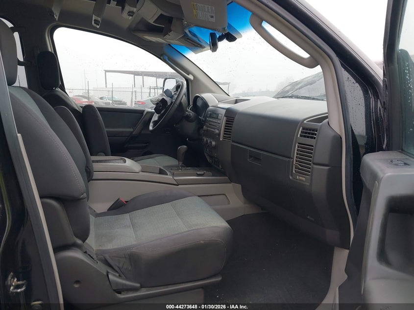 2004 Nissan Titan Se