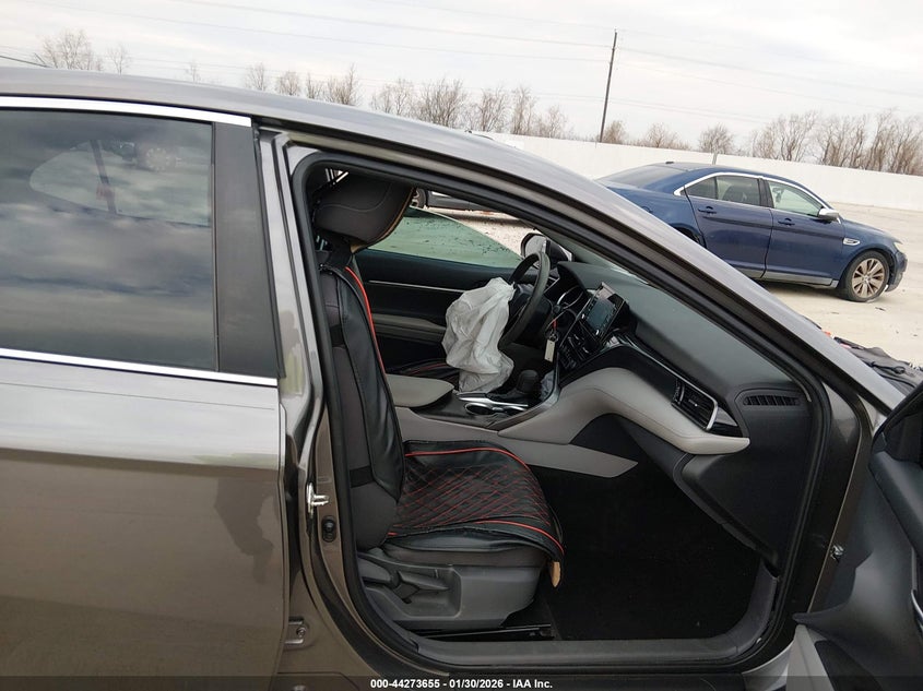 2021 Toyota Camry Le