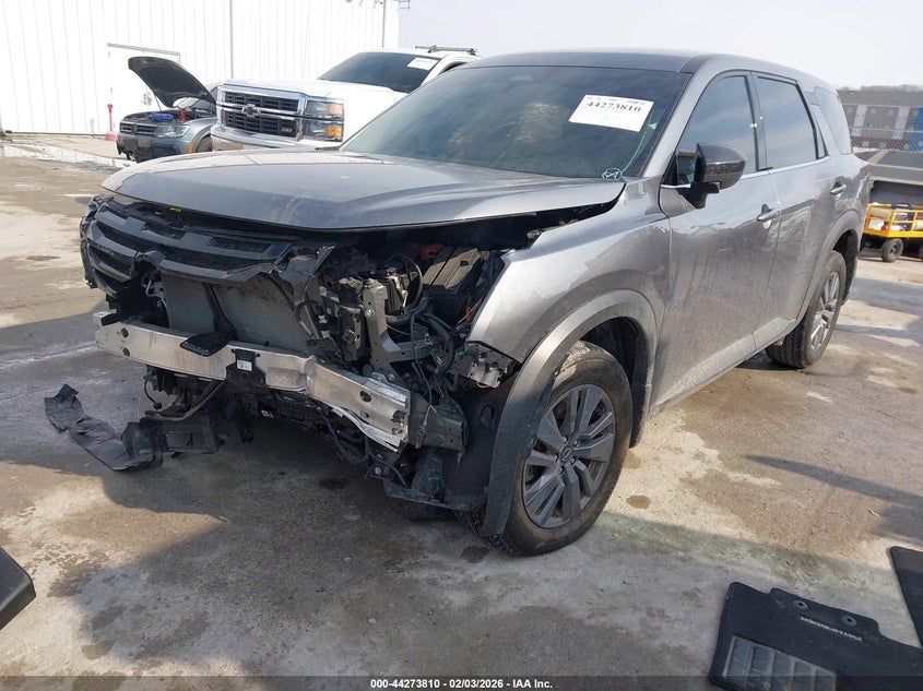 2024 Nissan Pathfinder S Fwd