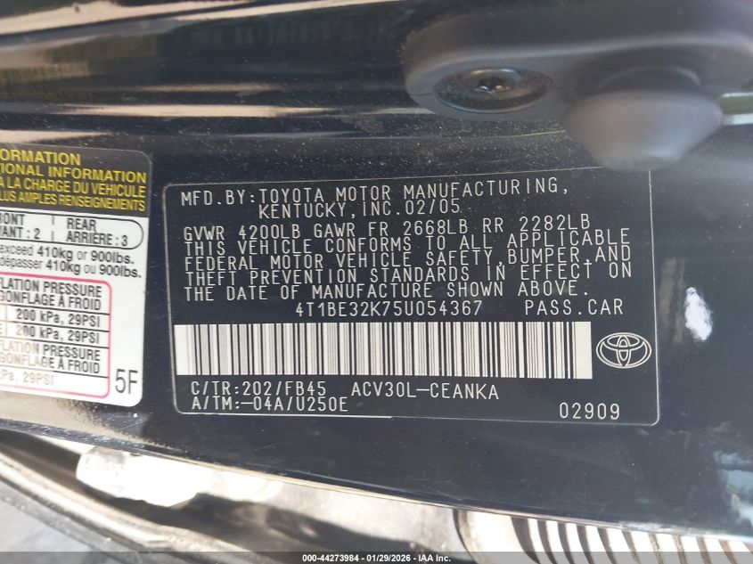 2005 TOYOTA CAMRY LE