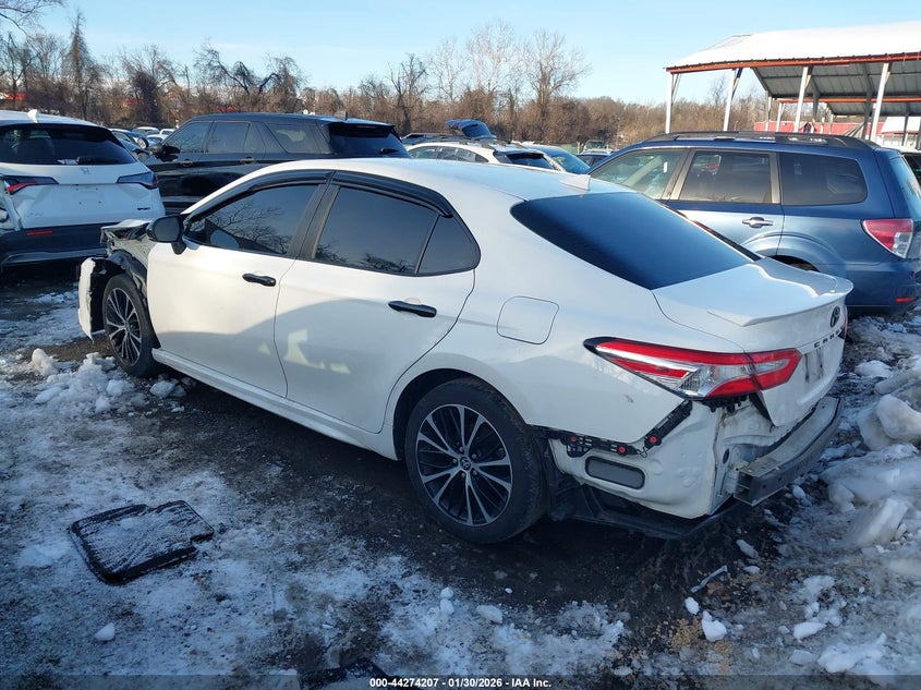 2020 Toyota Camry Se