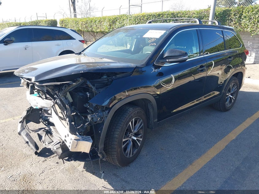 2019 Toyota Highlander Le