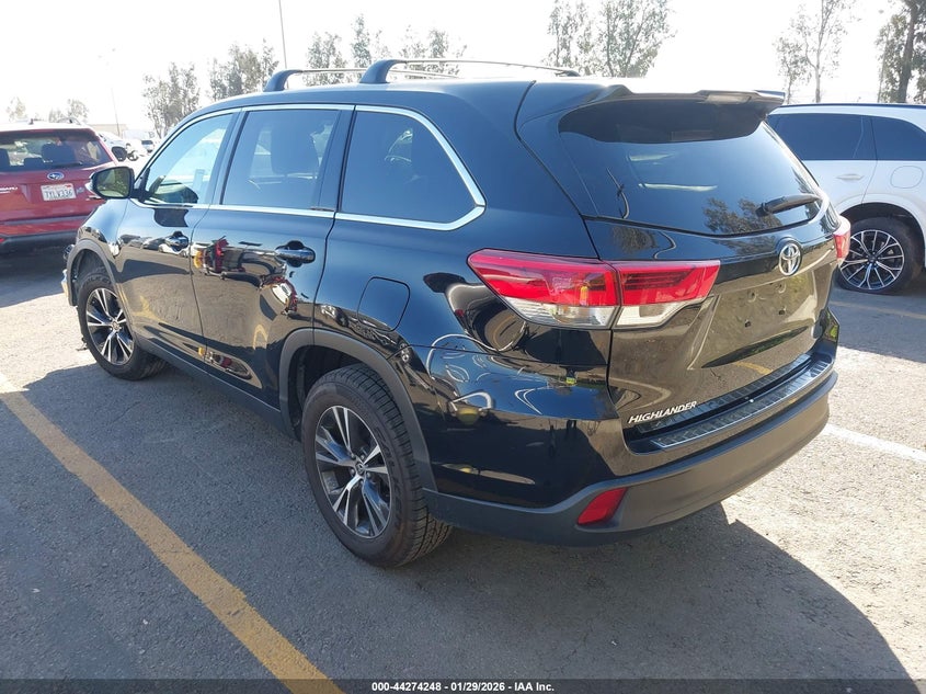 2019 Toyota Highlander Le