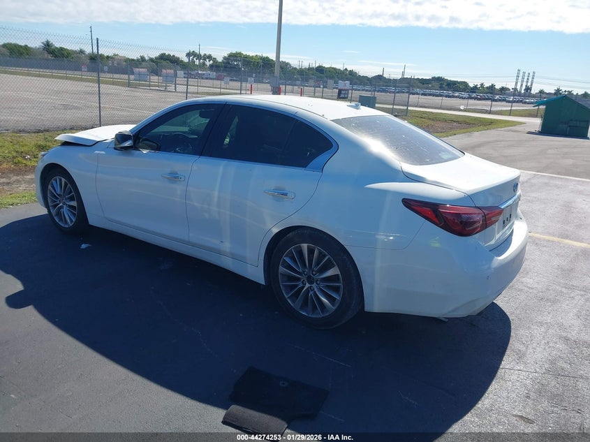 2021 Infiniti Q50 Luxe